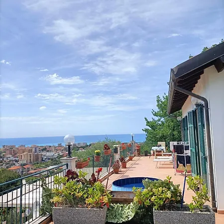 度假居 Casa Indipendente Roque Vista Al Mar Con Parking Gratuito 瓦莱克罗夏