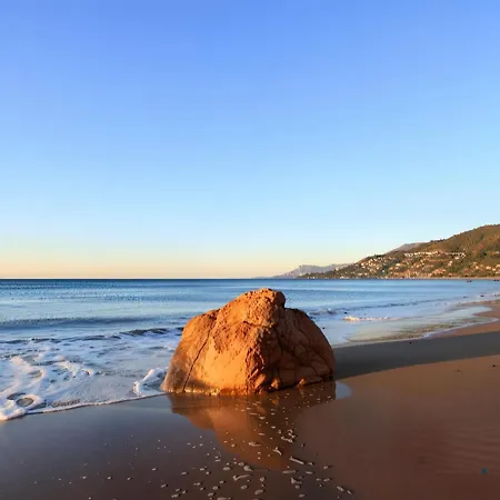 度假居 Casa Indipendente Roque Vista Al Mar Con Parking Gratuito 瓦莱克罗夏
