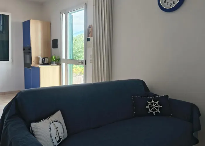 Casa Indipendente Roque Vista Al Mar Con Parking Gratuito Feriehus Vallecrosia