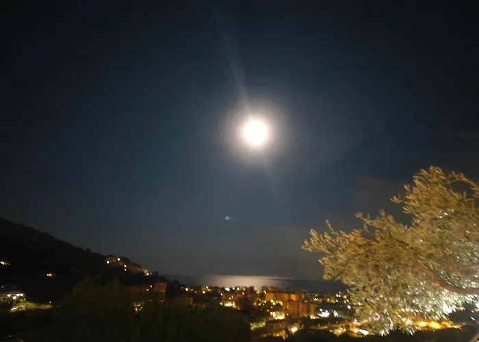 Casa Indipendente Roque Vista Al Mar Con Parking Gratuito 別荘 *