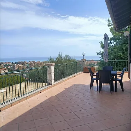 Casa Indipendente Roque Vista Al Mar Con Parking Gratuito 別荘 *
