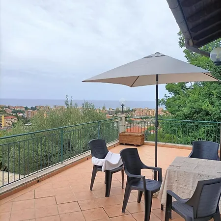 別荘 Casa Indipendente Roque Vista Al Mar Con Parking Gratuito ヴァッレクロージア
