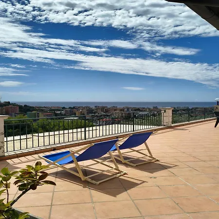 Casa Indipendente Roque Vista Al Mar Con Parking Gratuito 발레크로시아