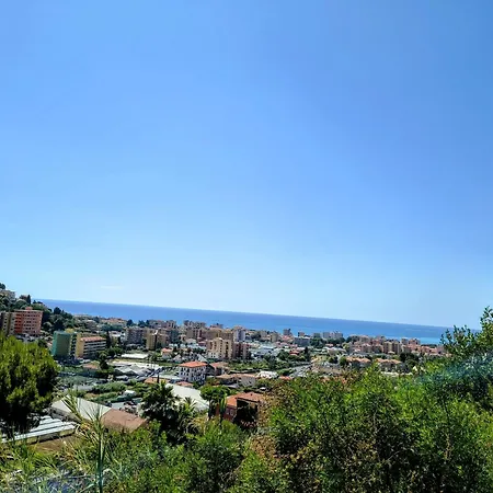Casa Indipendente Roque Vista Al Mar Con Parking Gratuito 펜션 발레크로시아