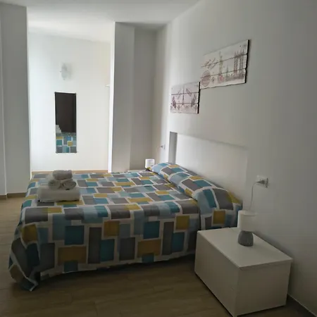 Vakantiehuis Casa Indipendente Roque Vista Al Mar Con Parking Gratuito