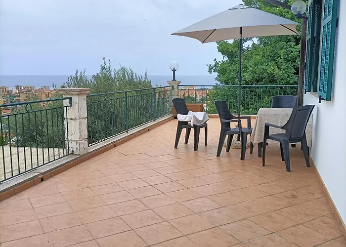 Casa Indipendente Roque Vista Al Mar Con Parking Gratuito * Vallecrosia