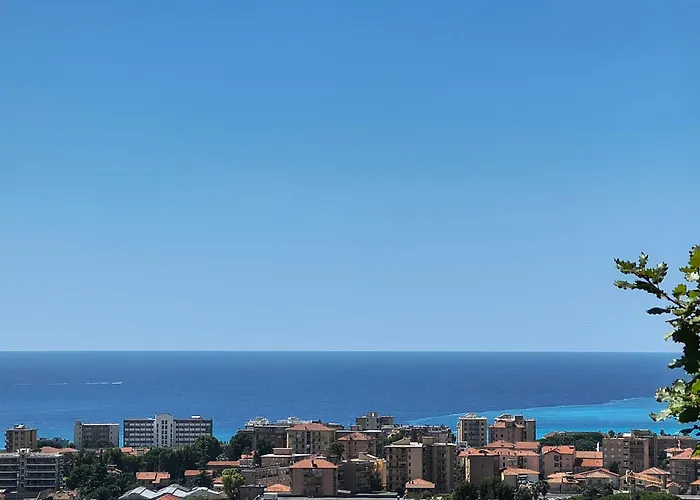 Casa Indipendente Roque Vista Al Mar Con Parking Gratuito Vallecrosia