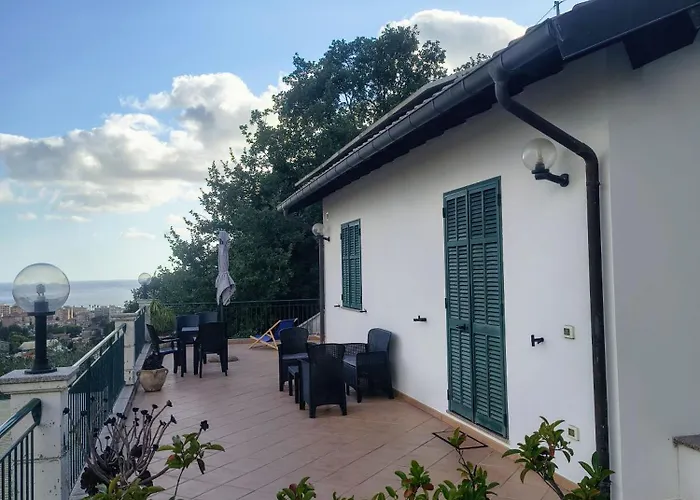 Vakantiehuis Casa Indipendente Roque Vista Al Mar Con Parking Gratuito Vallecrosia