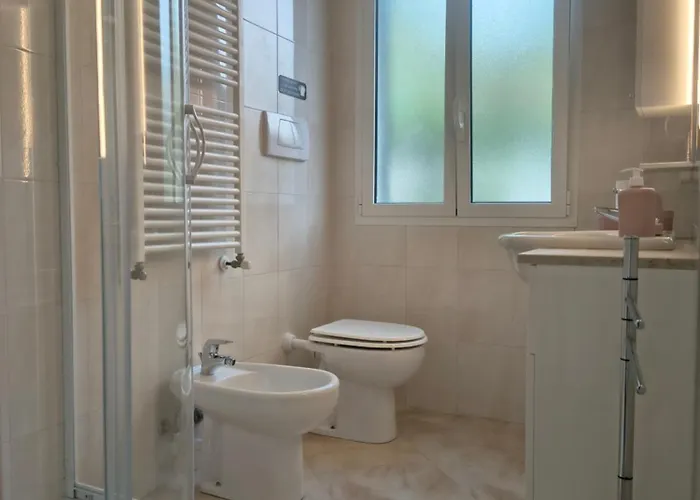 Casa Indipendente Roque Vista Al Mar Con Parking Gratuito Vallecrosia