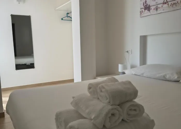 Vakantiehuis Casa Indipendente Roque Vista Al Mar Con Parking Gratuito Vallecrosia